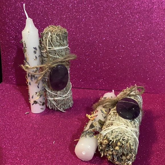 Bundle of sage stick with amethyst stone and anointed flower candle. - Picture 7 of 8